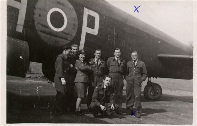 Personnel from 300 (Polish) Sqn photographed at RAF Faldingworth in 1945