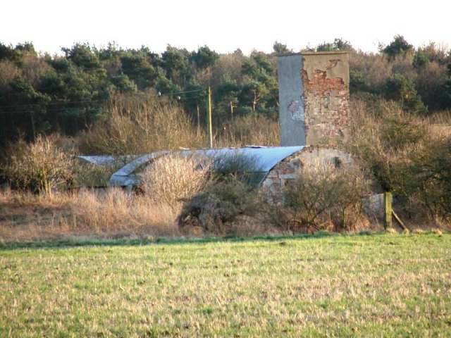 Communal site south of former RAF Bardney airfield site, photographed in Dec 2004.