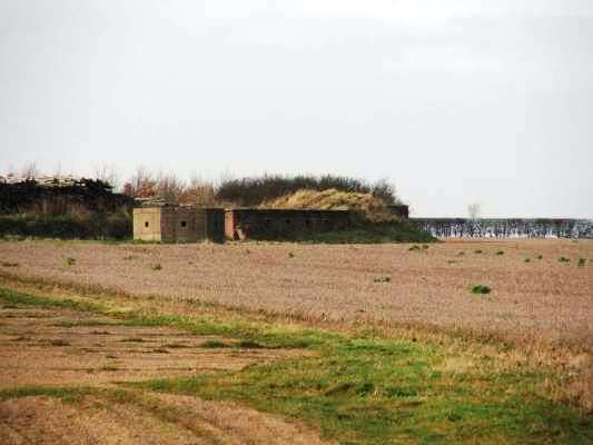 RAF Wellingore Pill Box and Bunker at SK998551, photographed in Jan 2005.